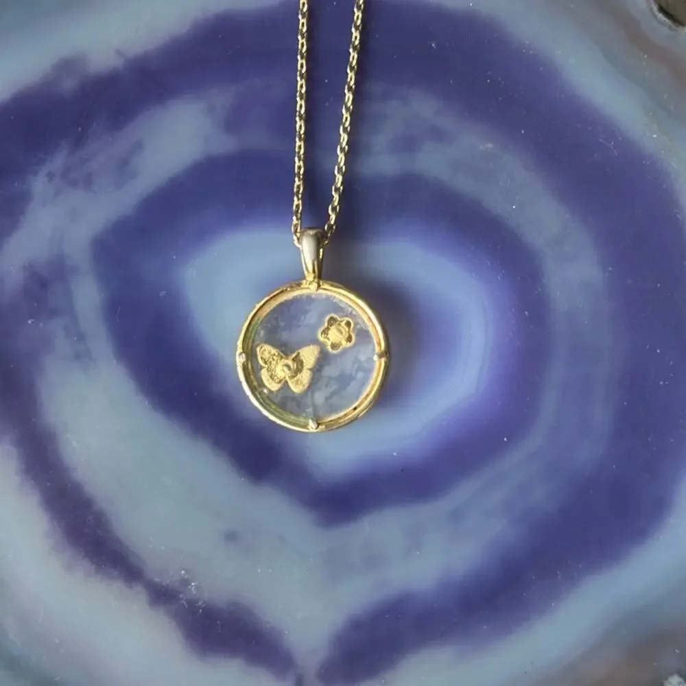 Pressed Flower and Butterfly Gold Dainty Pendant and Chain Necklace - Picture 4 of 6